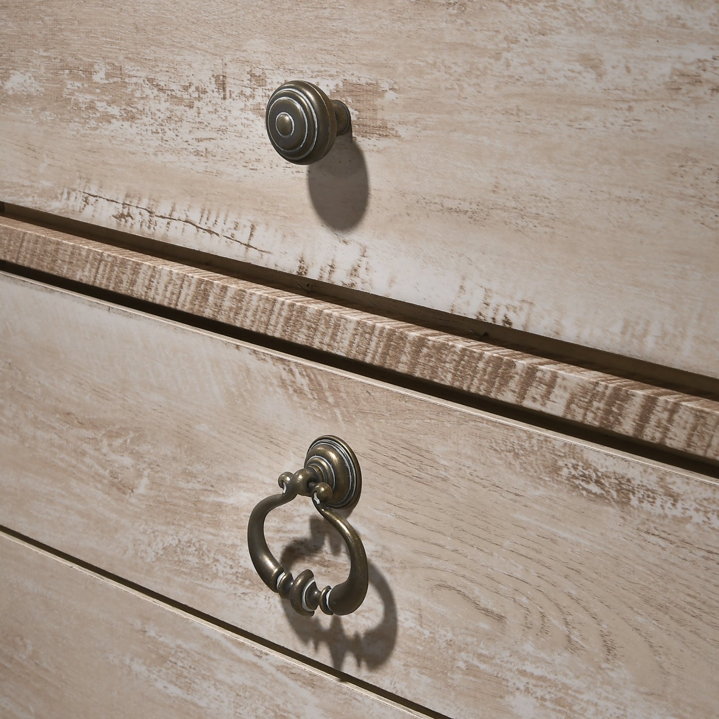 Imerland Contemporary White Wash Finish 3-Piece Bedroom Set-Sleigh Bed and Two Nightstands, Queen Size