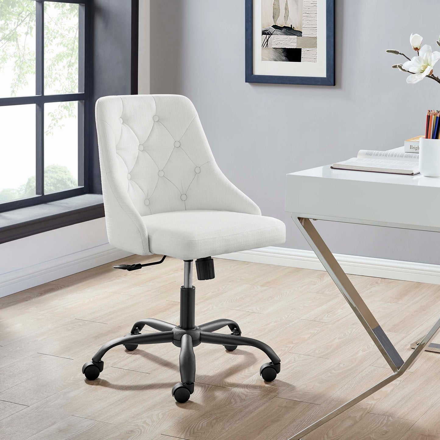 Silla de oficina tapizada y giratoria con capitoné distintivo de Modway