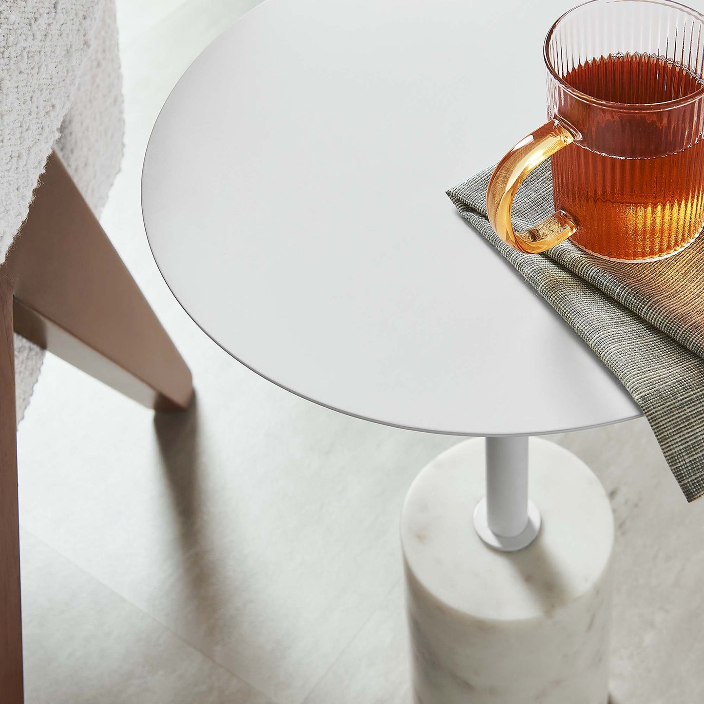 Table d'appoint ronde Lyric