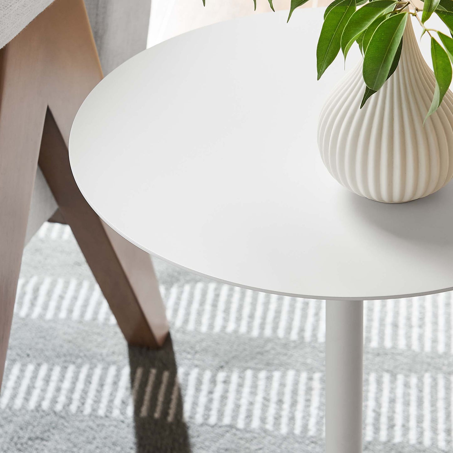Table d'appoint ronde en marbre blanc Aliza