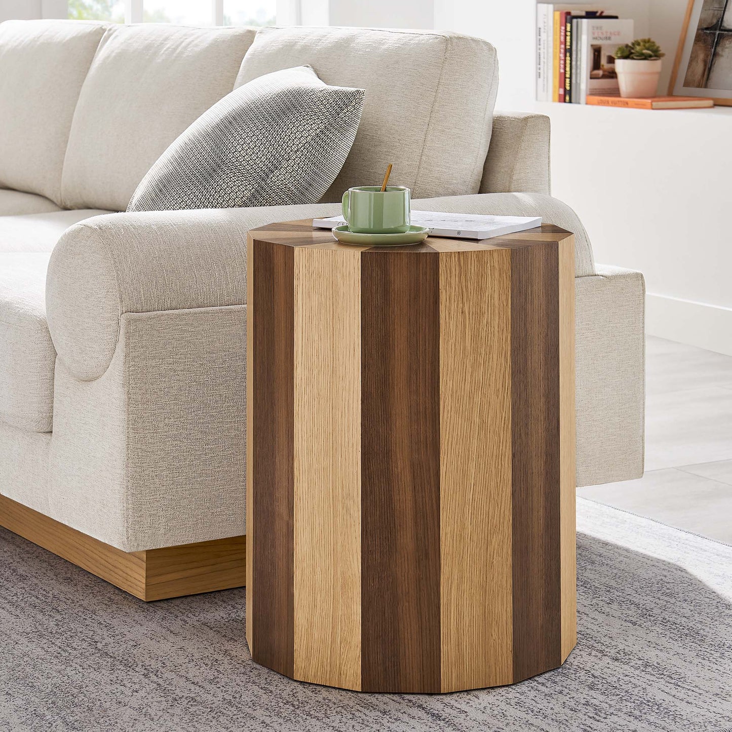 Table d'appoint en placage de bois bicolore Twirl