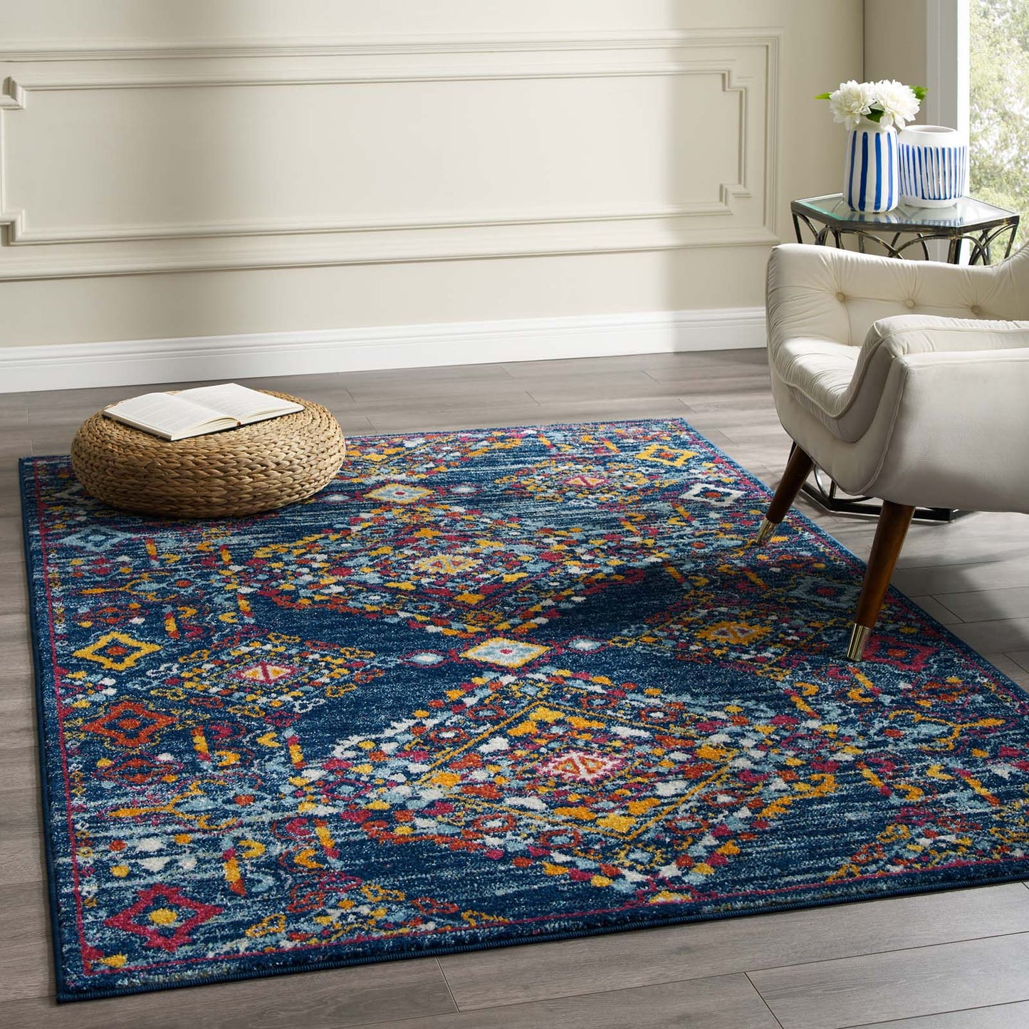 Tapis Entourage Khalida à motif floral vintage vieilli 5 x 8