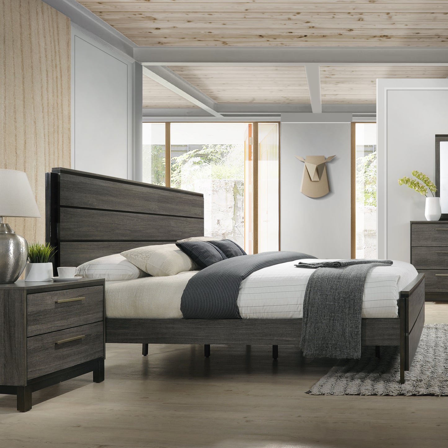 Ioana Antique Grey Finish Wood 5-Piece Queen Size Bedroom set, Dresser, Mirror, 2 Night Stands