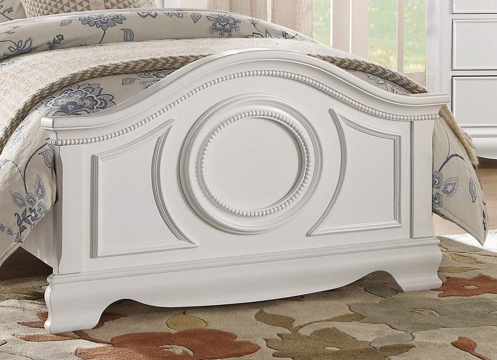 Classic White Finish Panel Bed Traditional Style Full Size Bed Bedroom Furniture Wooden