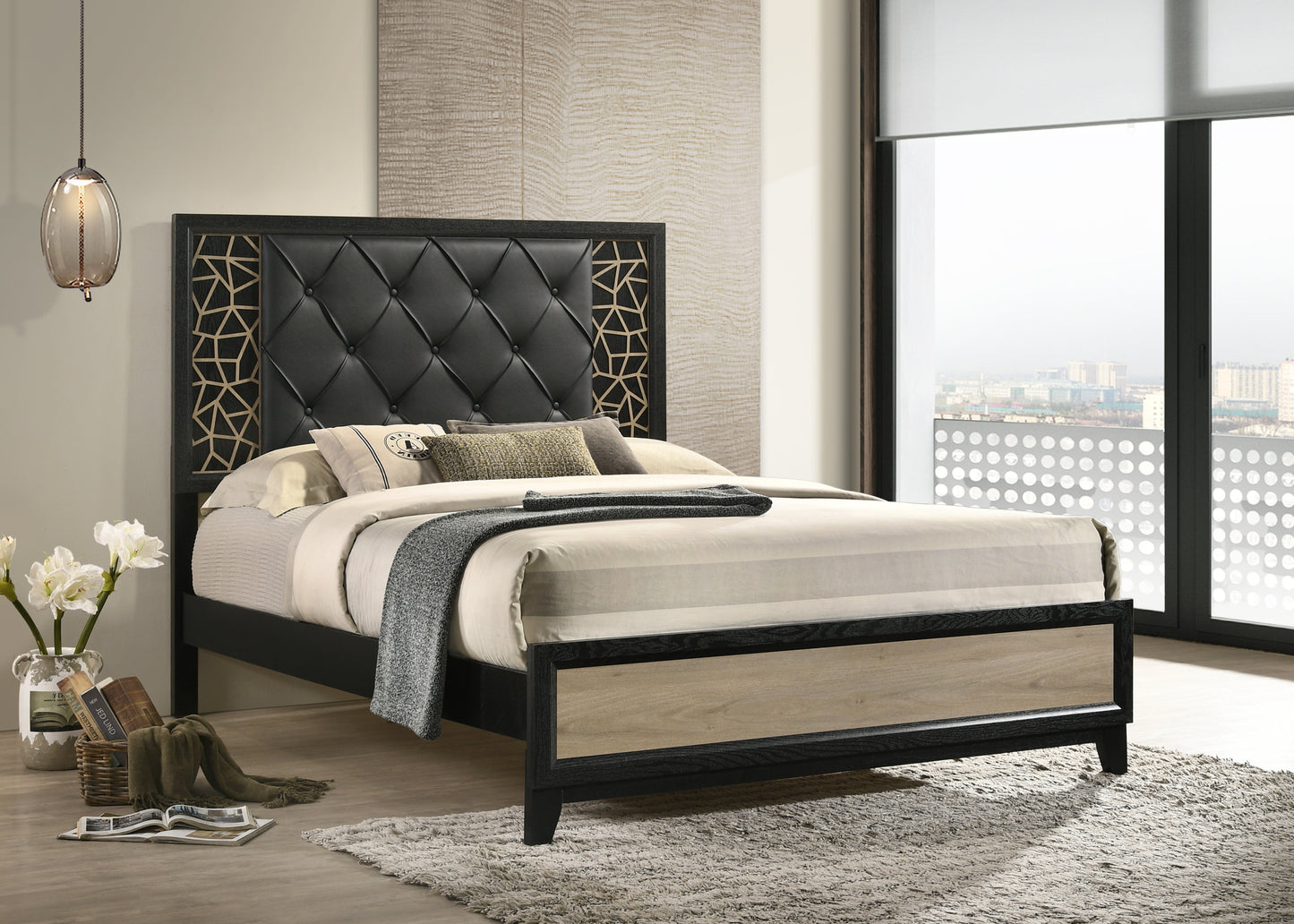 Selena Modern & Contemporary Queen 4PC Bedroom set Made with Wood in Black and Natural