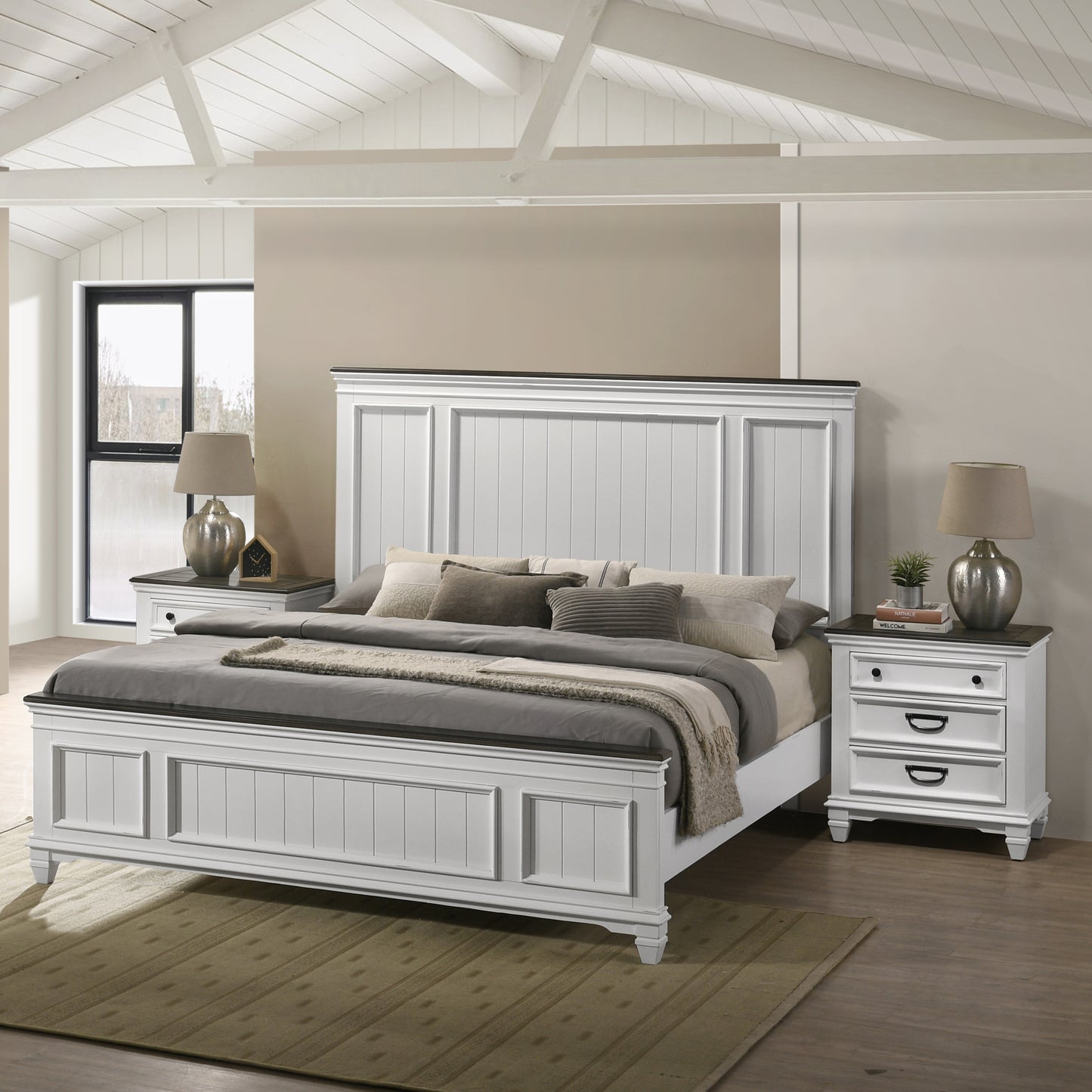 Clelane 3-Piece Wood Bedroom Set, Shiplap Panel King Bed and 2 Nightstands