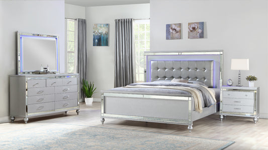 Queen 4 PC LED Bedroom set made with wood in Silver Color