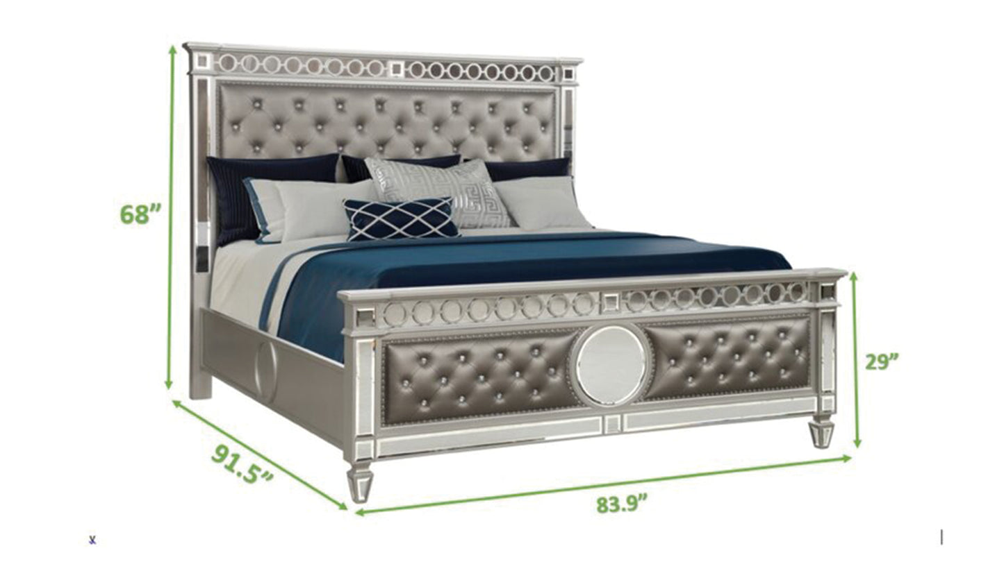 Modern Style Ringed & Mirror Front Crystal Tufted Upholstery King Bed Made with Wood & Diamond shaped legs in Silver