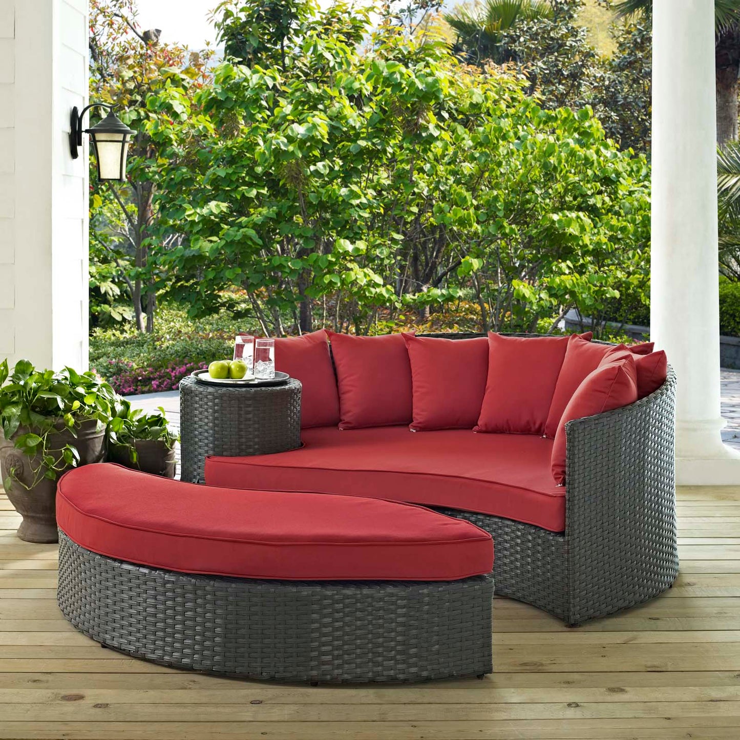 Sojourn Outdoor Patio Sunbrella® Daybed