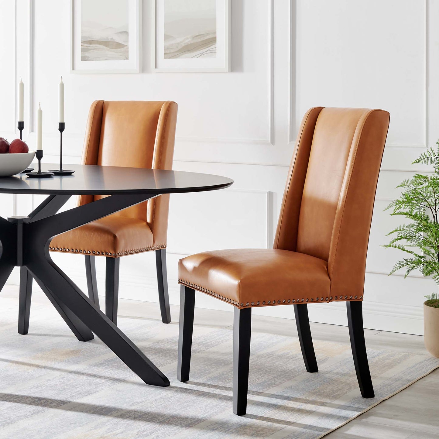 Ensemble de 2 chaises de salle à manger en vinyle Baron