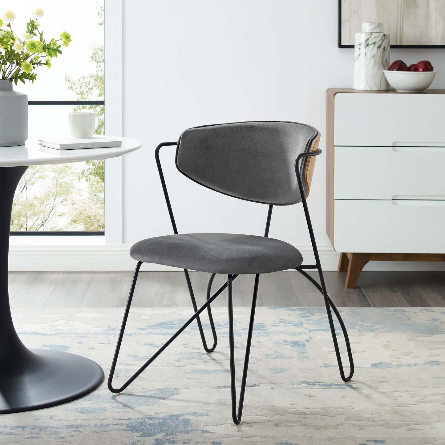 Silla decorativa de terciopelo con marco negro Prevail para comedor de Modway