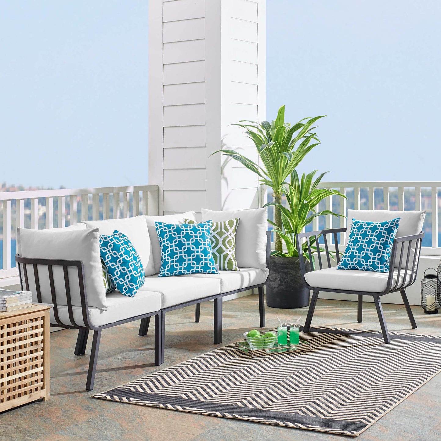 Riverside 4 Piece Outdoor Patio Aluminum Set