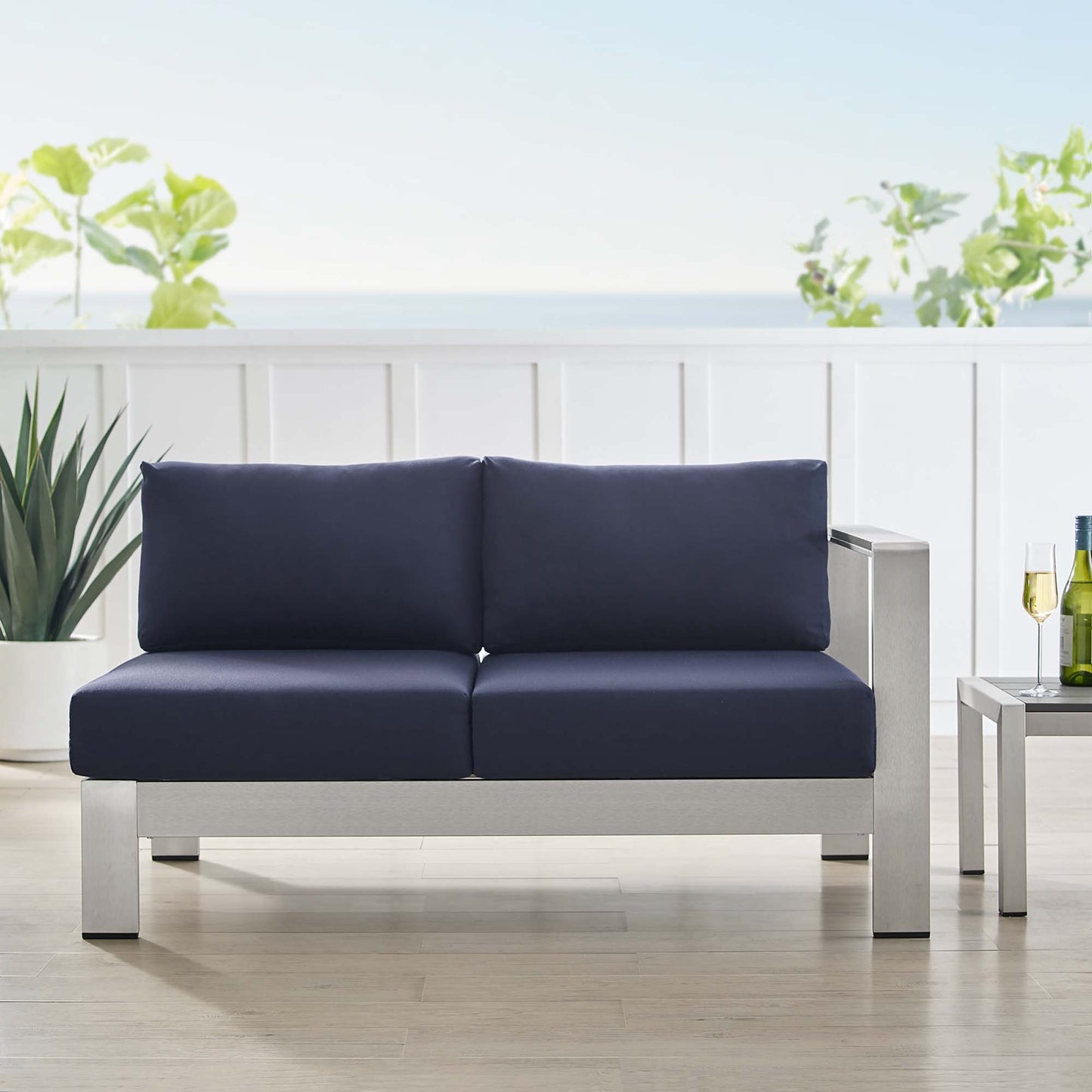 Loveseat de aluminio para patio exterior con brazo derecho y tela Sunbrella® de Shore de Modway