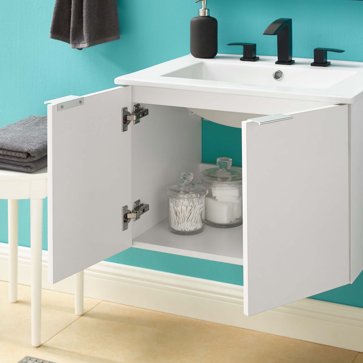 Tocador de baño de 24" de montaje en pared Maybelle de Modway