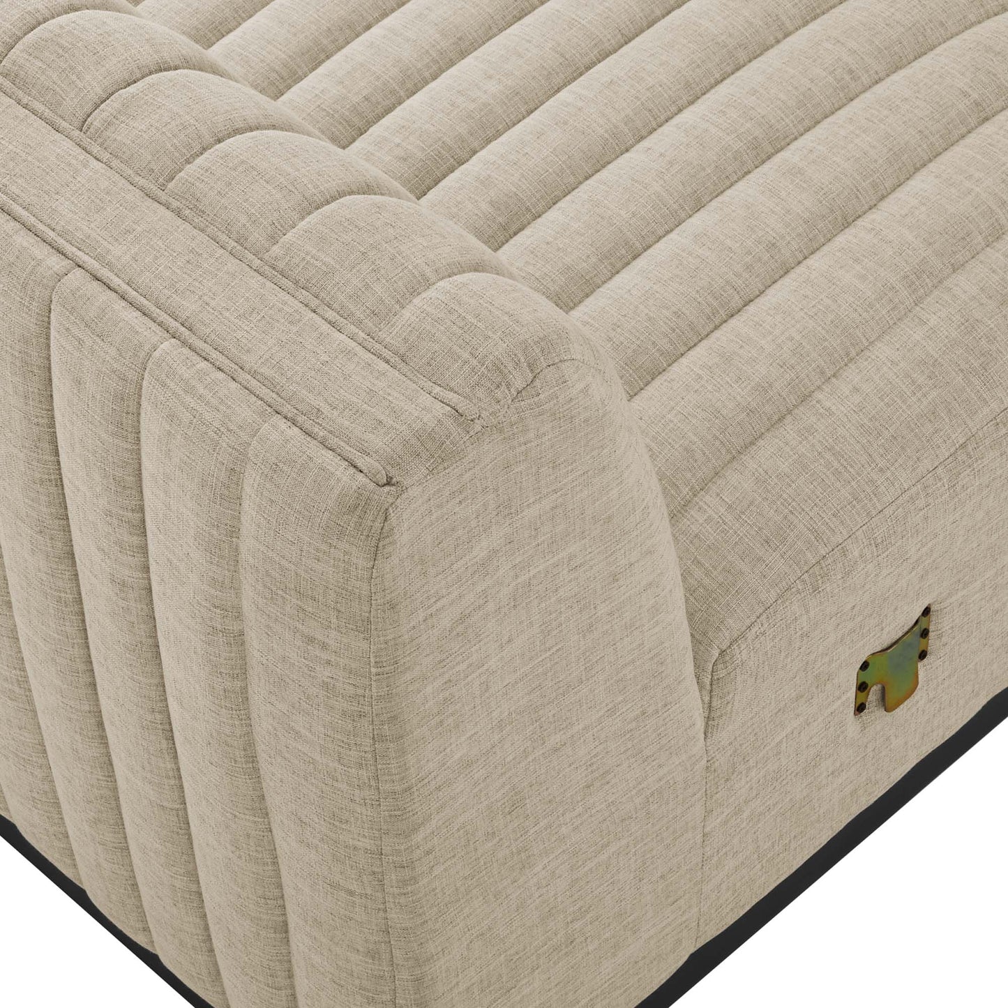 Chaise sans accoudoirs en tissu capitonné Conjure Channel par Modway