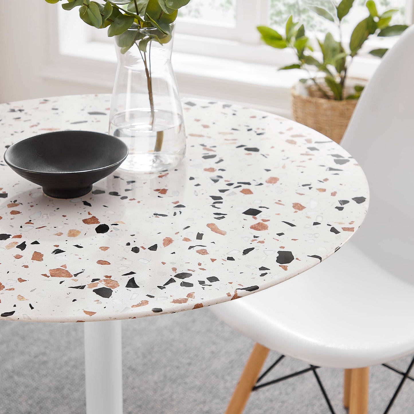 Lippa 28" Round Terrazzo Dining Table