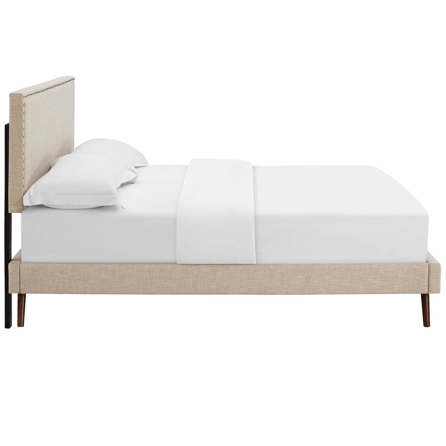 Cama Queen con plataforma de tela Macie y patas redondas acampanadas de Modway