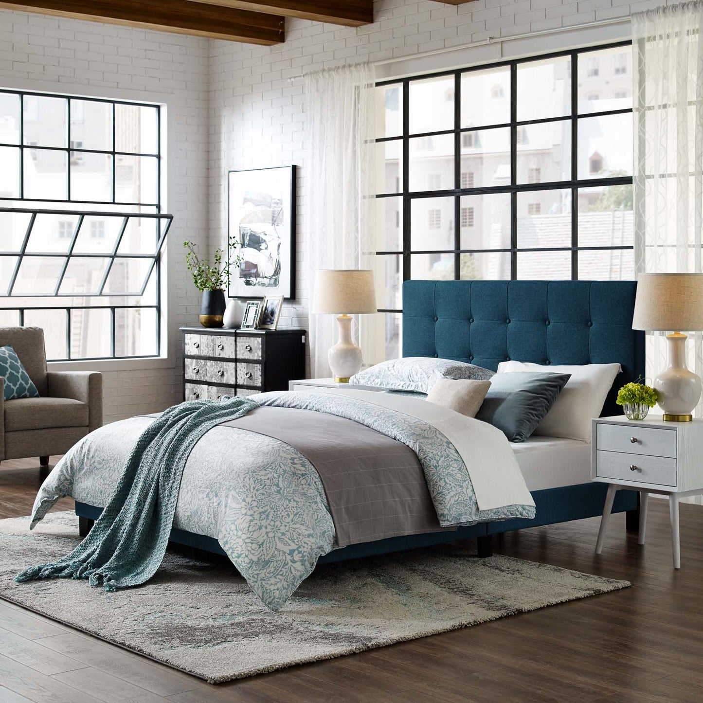 Melanie Tufted Button Upholstered Fabric King Platform Bed