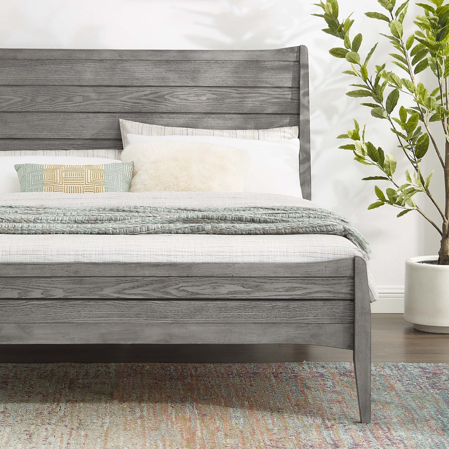 Georgia Wood Queen Platform Bed