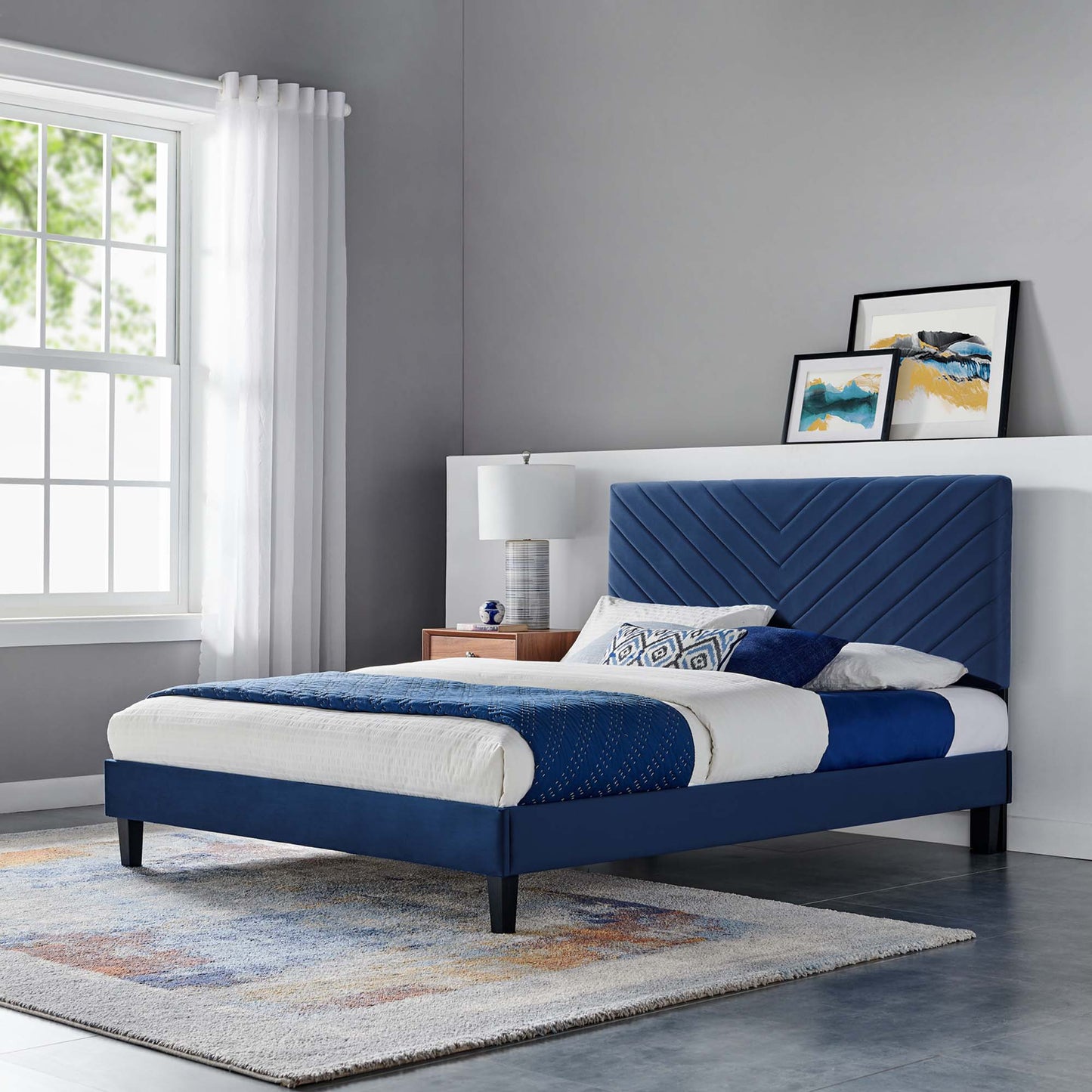 Roxanne Performance Velvet Queen Platform Bed