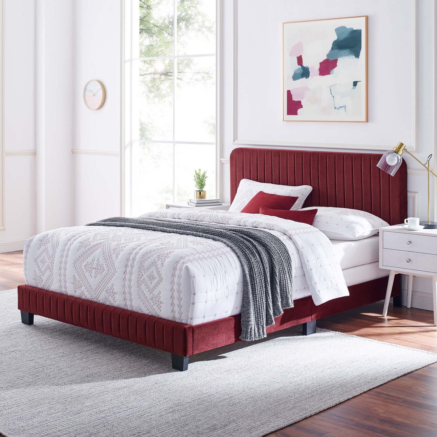 Cama tamaño queen con mechones de terciopelo de alto rendimiento Celine Channel de Modway