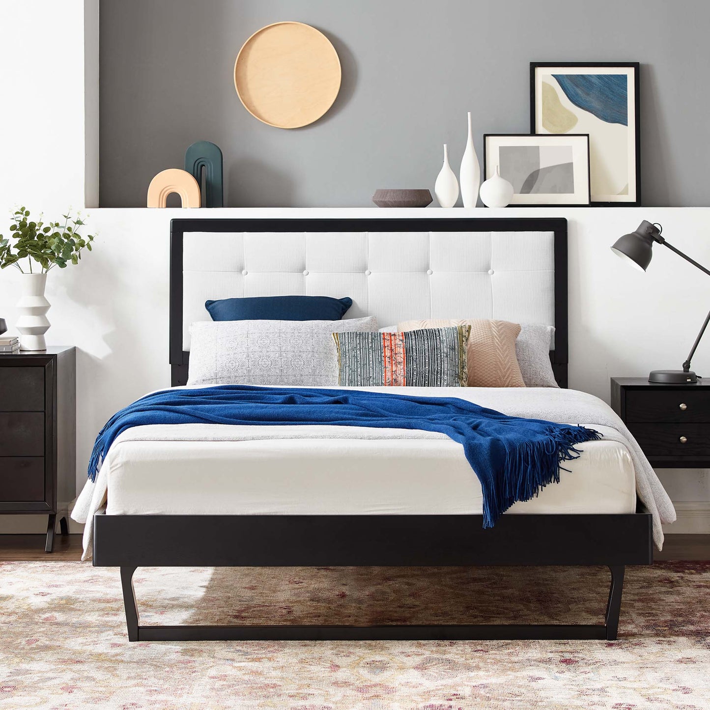 Willow Wood Queen Platform Bed With Angular Frame