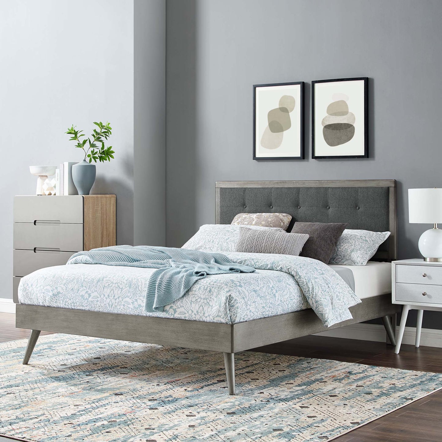 Willow Wood Queen Platform Bed With Splayed Legs