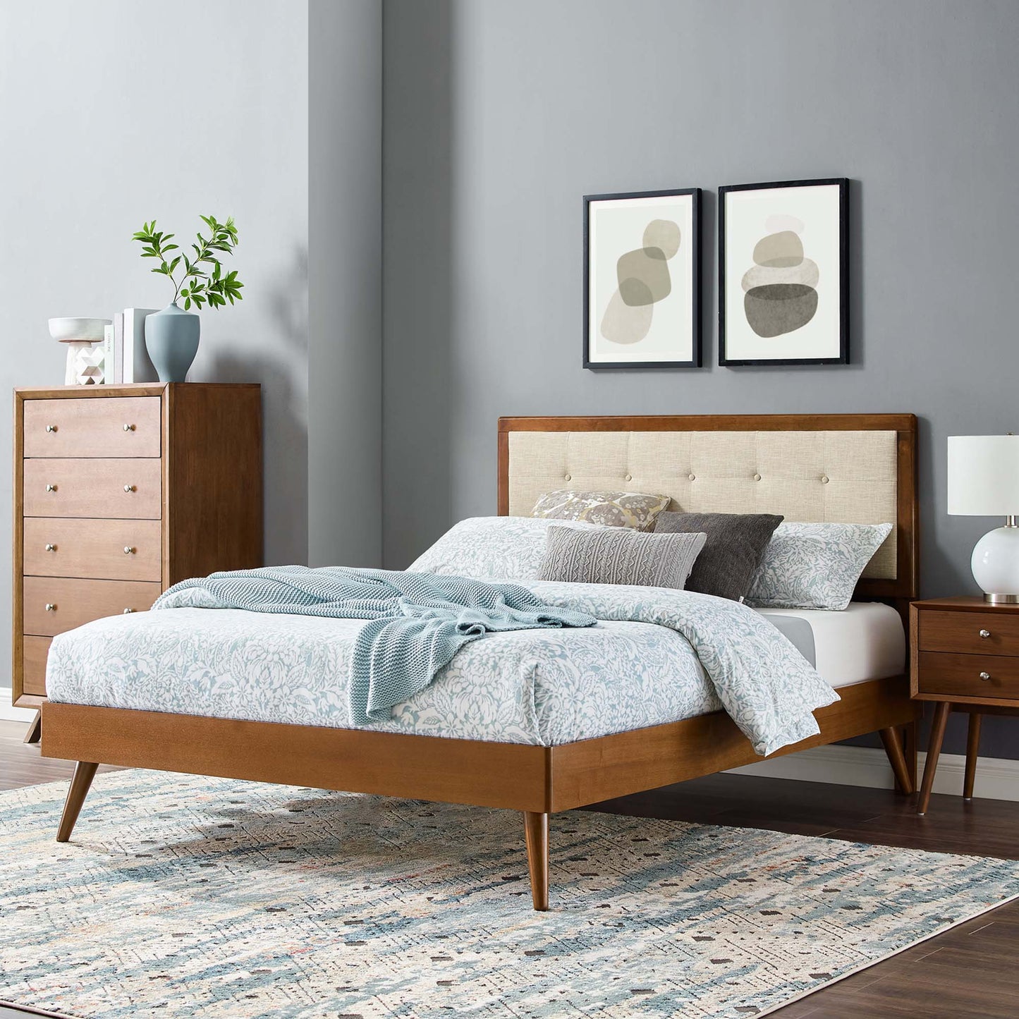 Willow Wood Queen Platform Bed With Splayed Legs