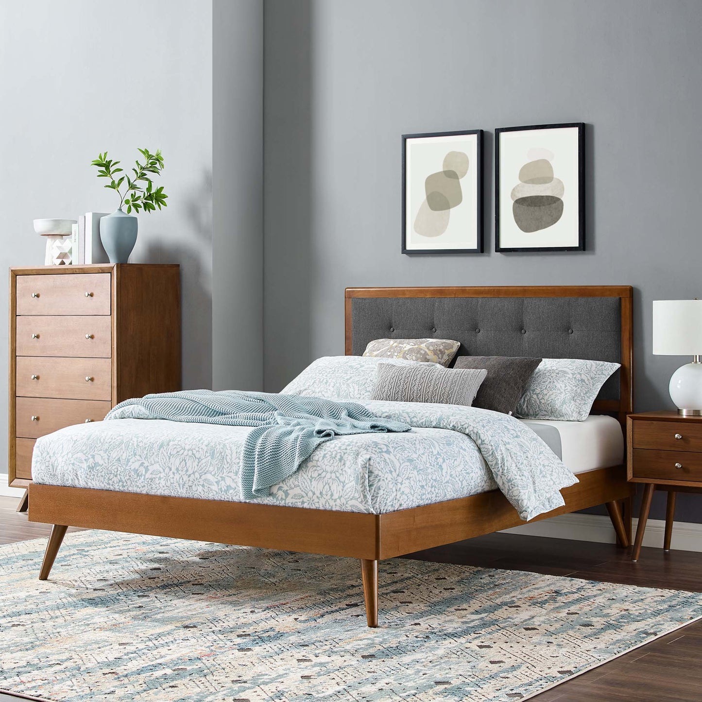 Willow Wood Queen Platform Bed With Splayed Legs