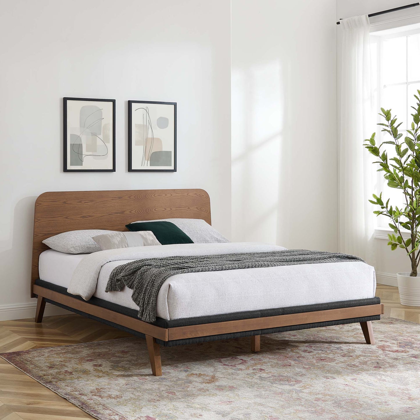 Dylan Queen Platform Bed