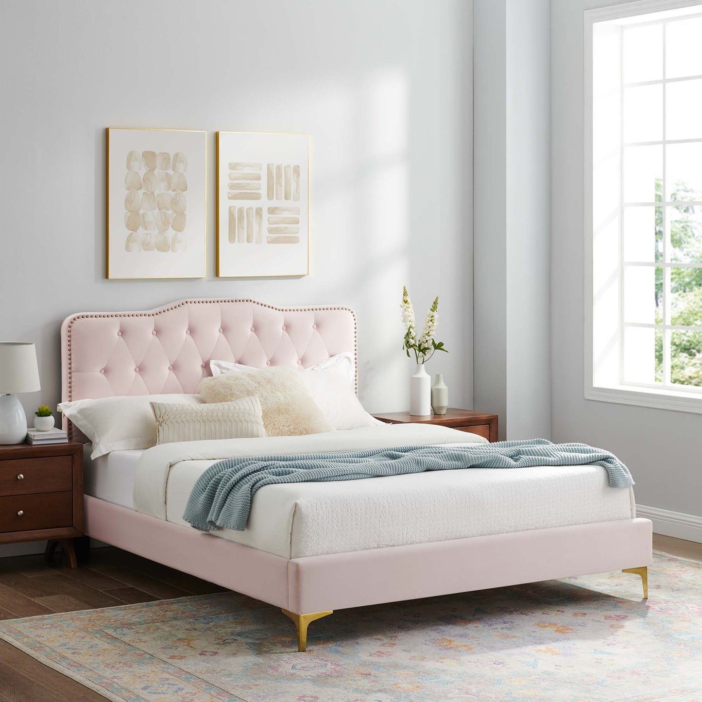 Amber Performance Velvet Queen Platform Bed