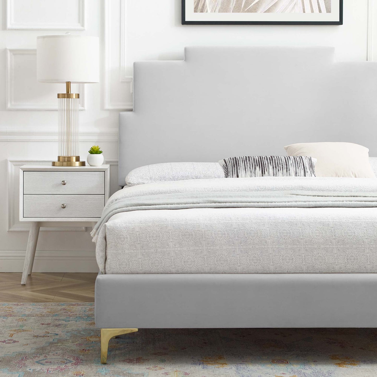 Cama doble con plataforma de terciopelo Lindsey Performance de Modway