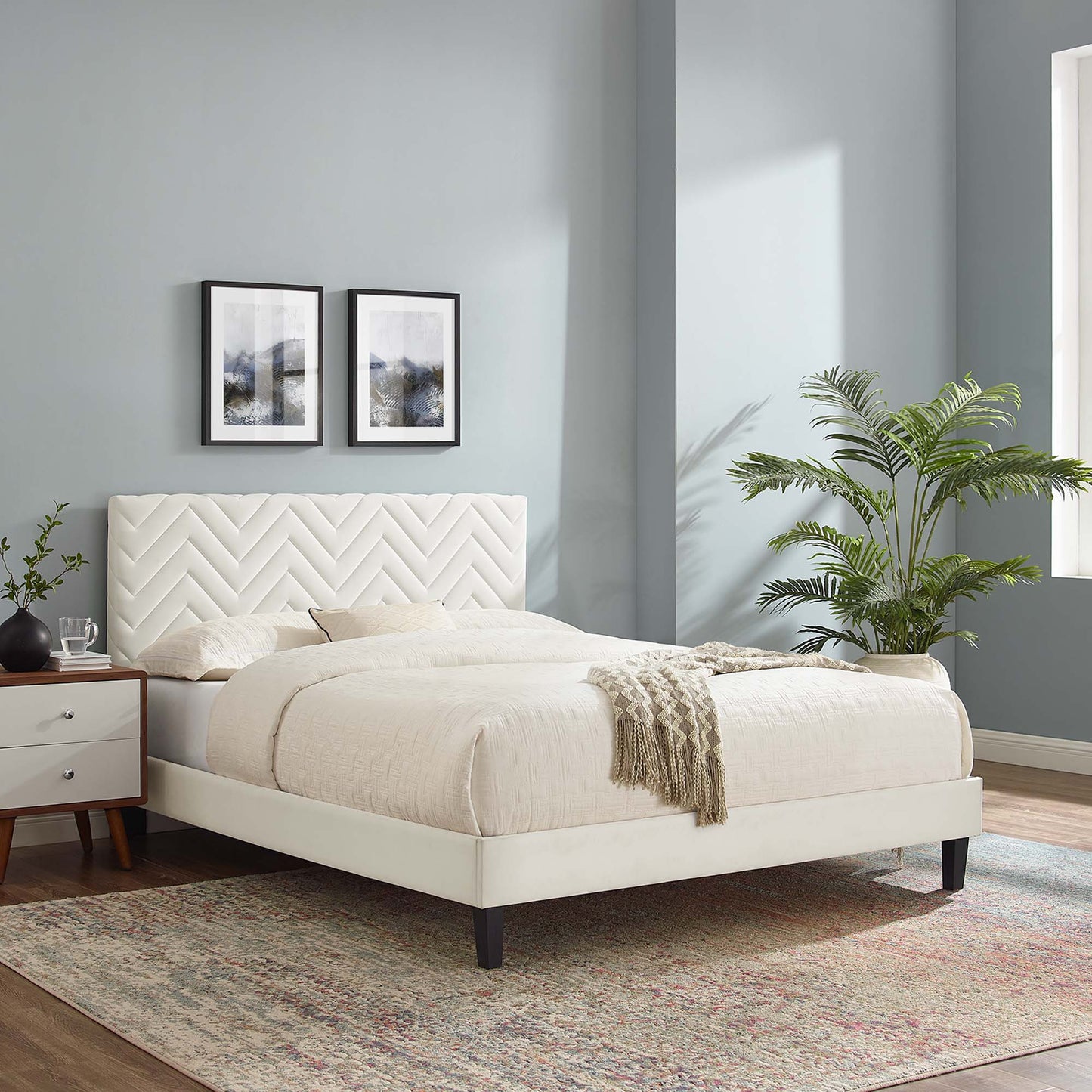 Leah Chevron Tufted Performance Velvet Full Platform Bed