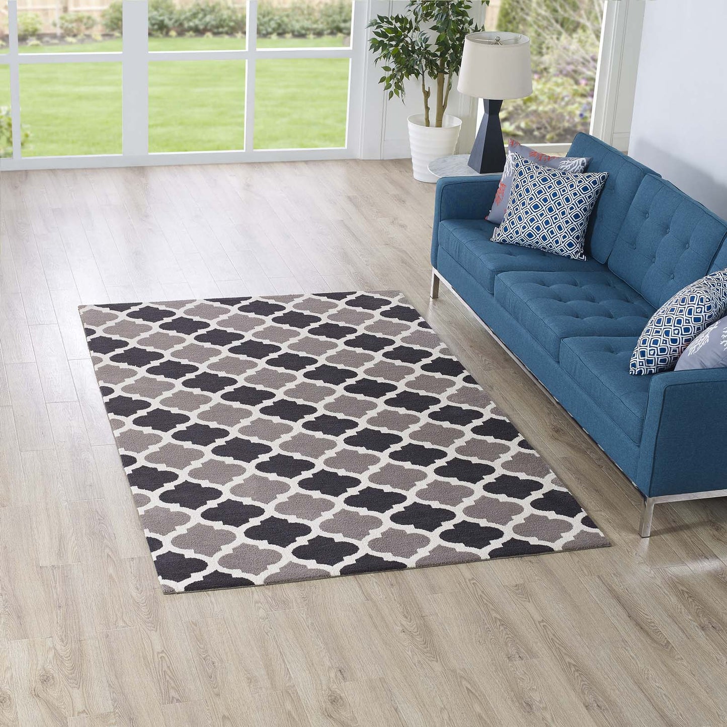 Tapis marocain Lida 5x8 en treillis par Modway