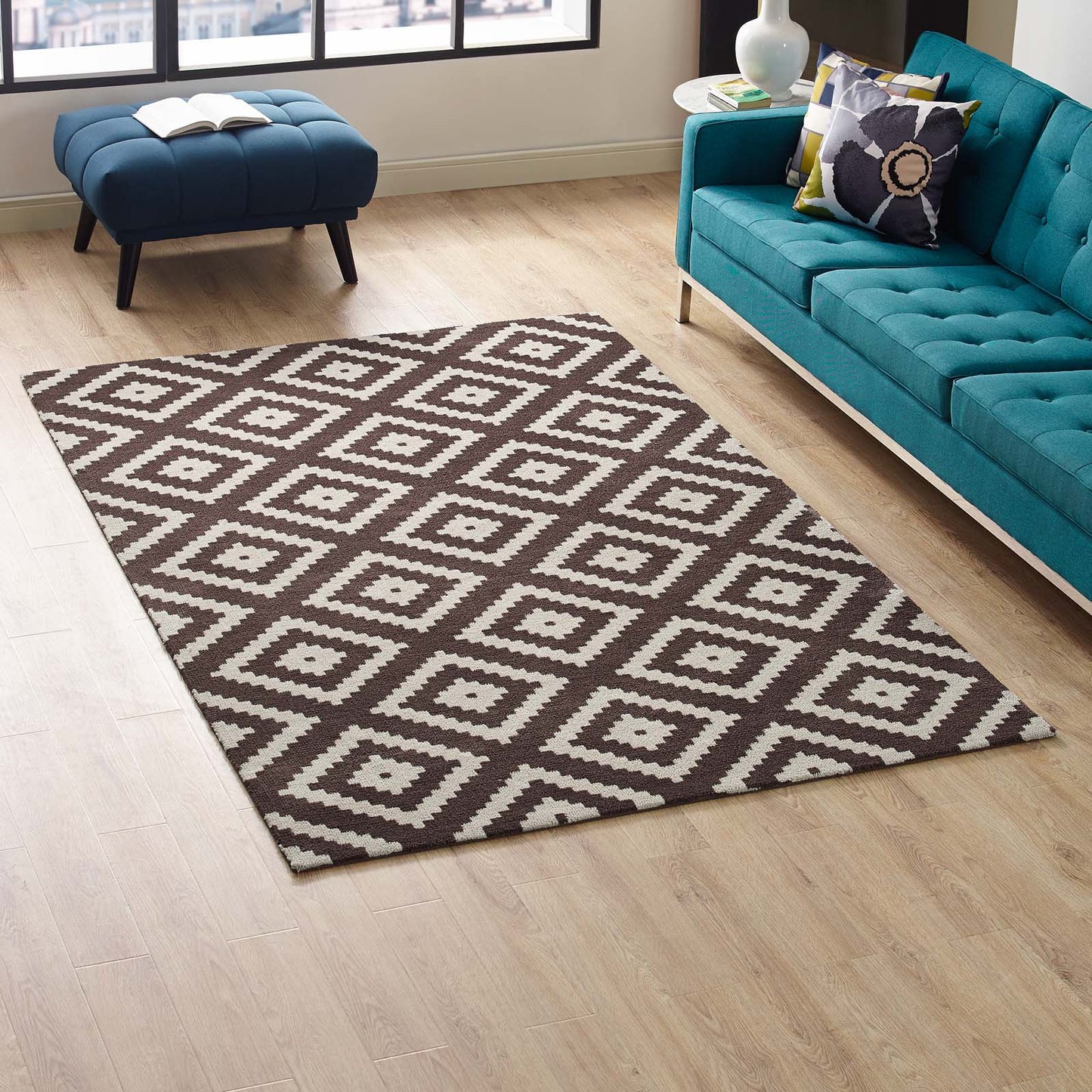 Alika Abstract Diamond Trellis 5x8 Area Rug