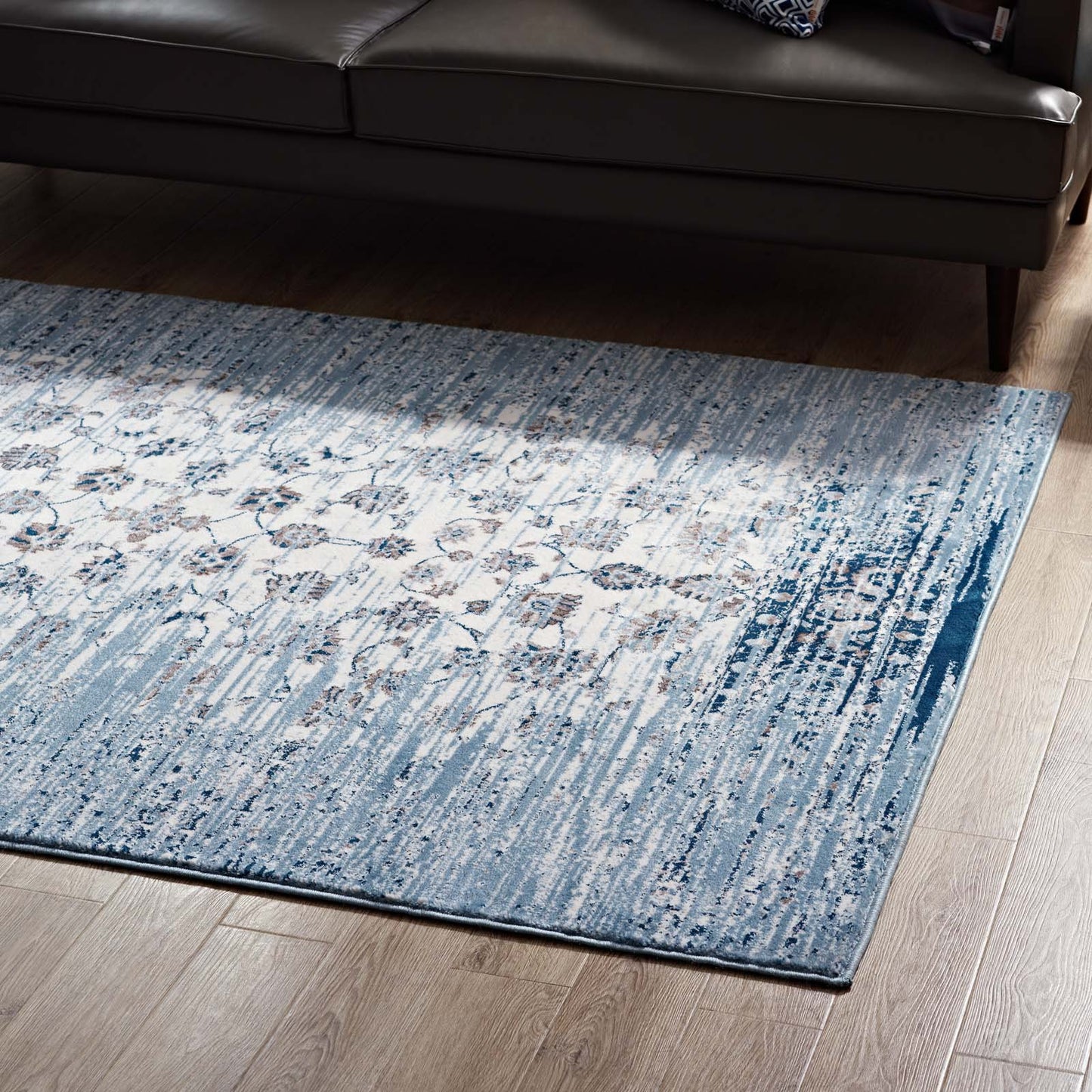 Tapis contemporain à motif floral vieilli Chiara 8x10 par Modway