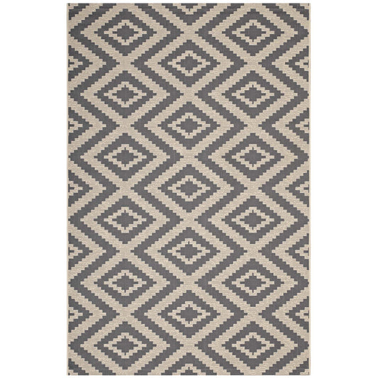 Jagged Geometric Diamond Trellis Indoor and Outdoor 5x8 Area Rug