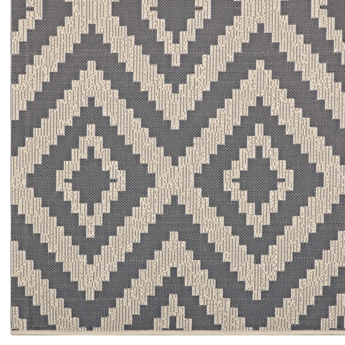 Jagged Geometric Diamond Trellis Indoor and Outdoor 9x12 Area Rug