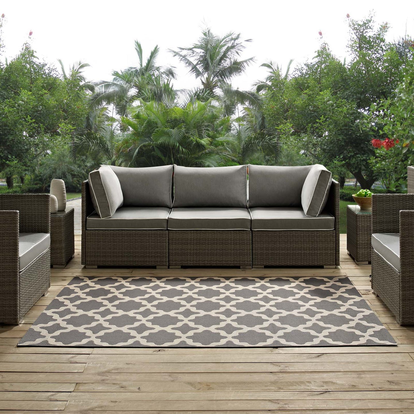 Cerelia Moroccan Trellis Indoor and Outdoor 5x8 Area Rug