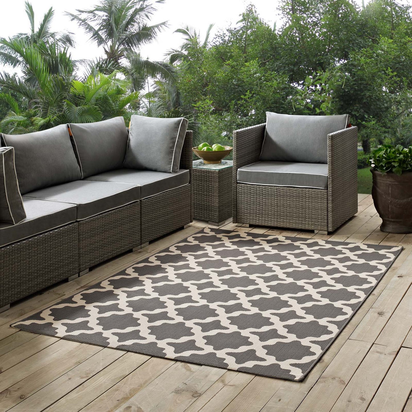 Cerelia Moroccan Trellis Indoor and Outdoor 5x8 Area Rug