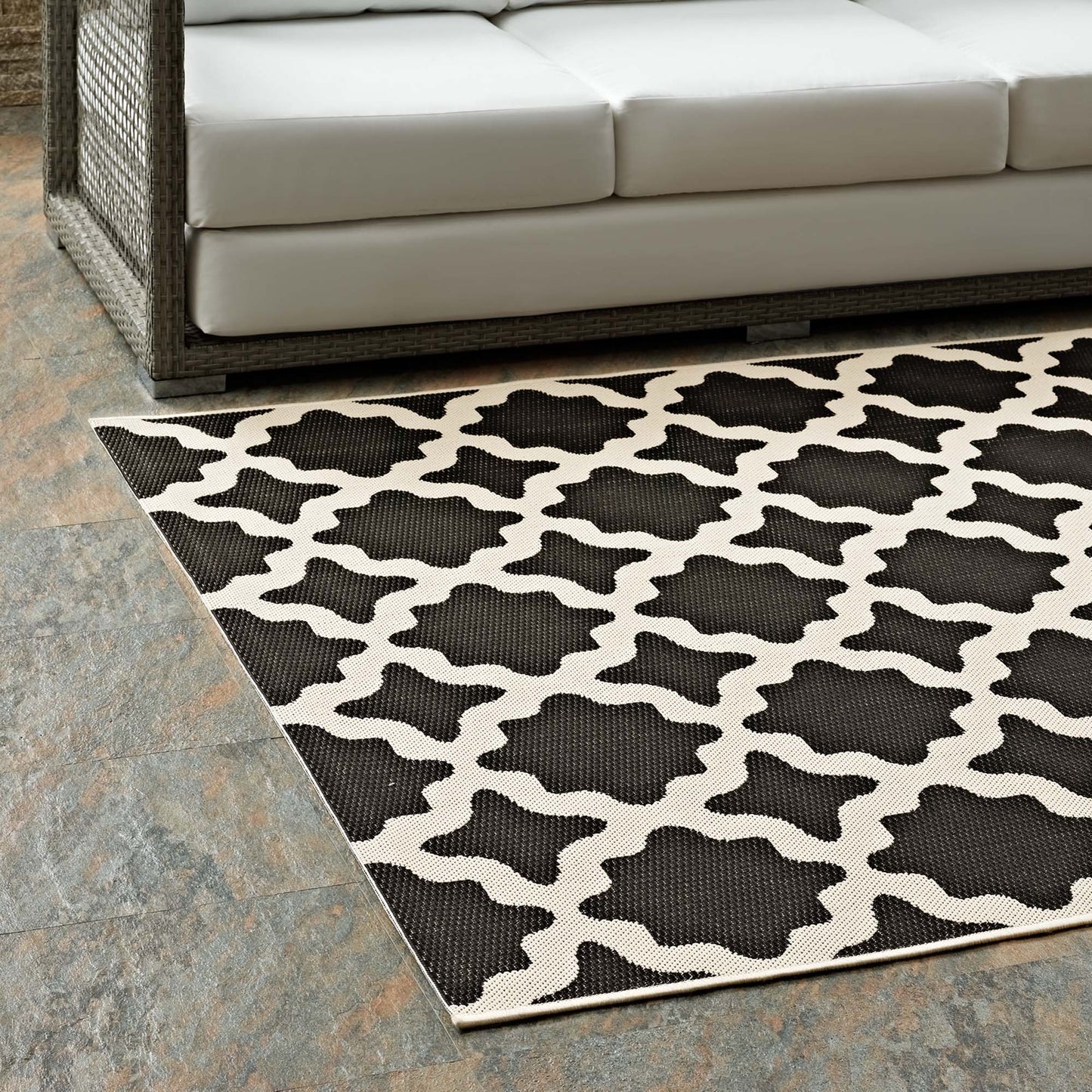 Cerelia Moroccan Trellis Indoor and Outdoor 4x6 Area Rug