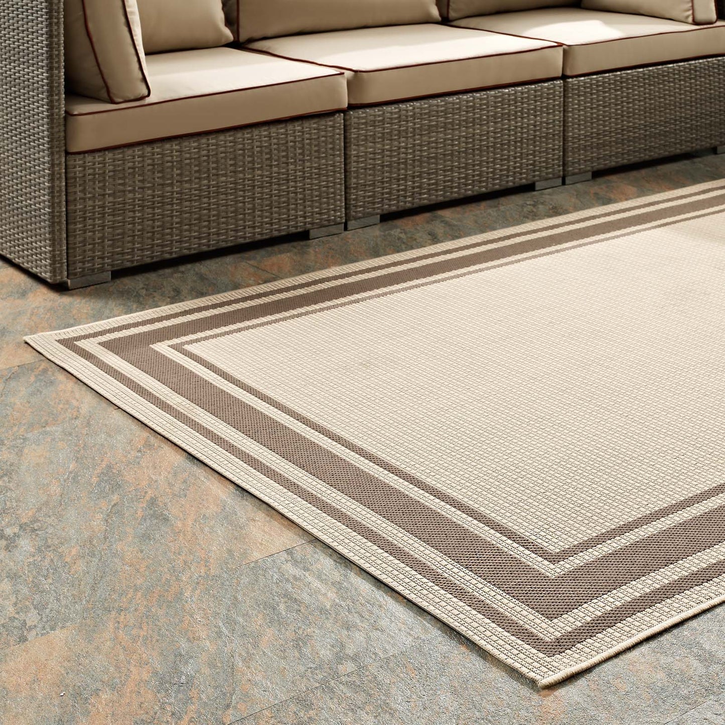 Rim Solid Border Indoor and Outdoor 5x8 Area Rug