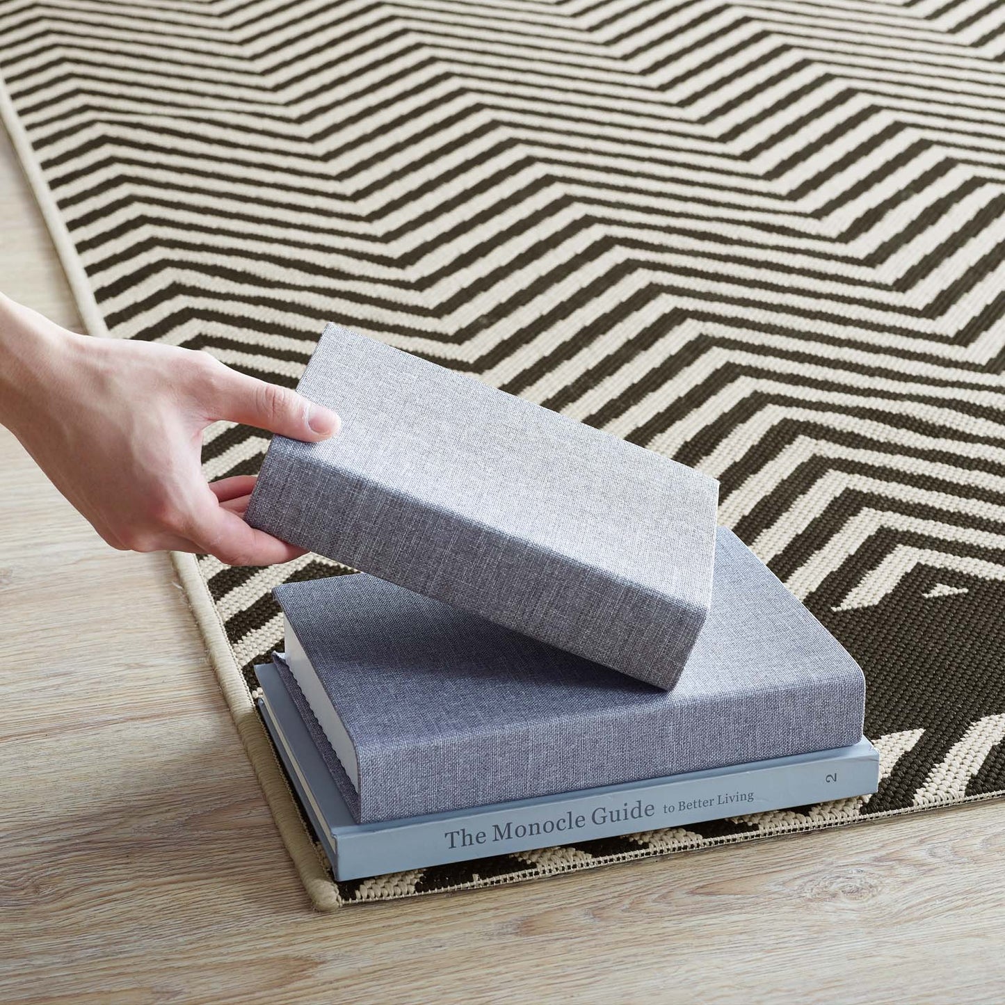 Tapis d'intérieur et d'extérieur Optica Chevron avec bordures d'extrémité 5x8 par Modway