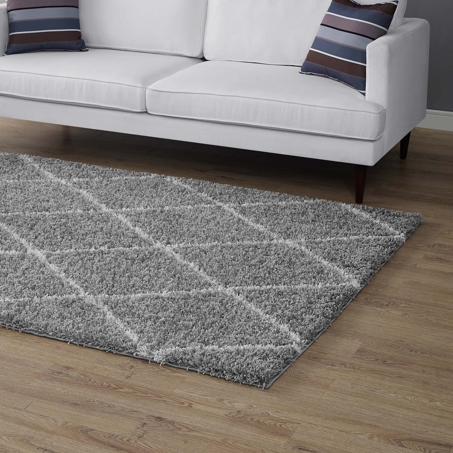 Tapis à poils longs Toryn Diamond Lattice 5x8 de Modway