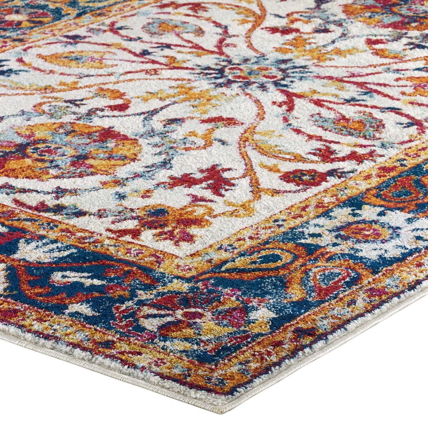 Entourage Samira Distressed Vintage Floral Vintage Medallion 5x8 Area Rug