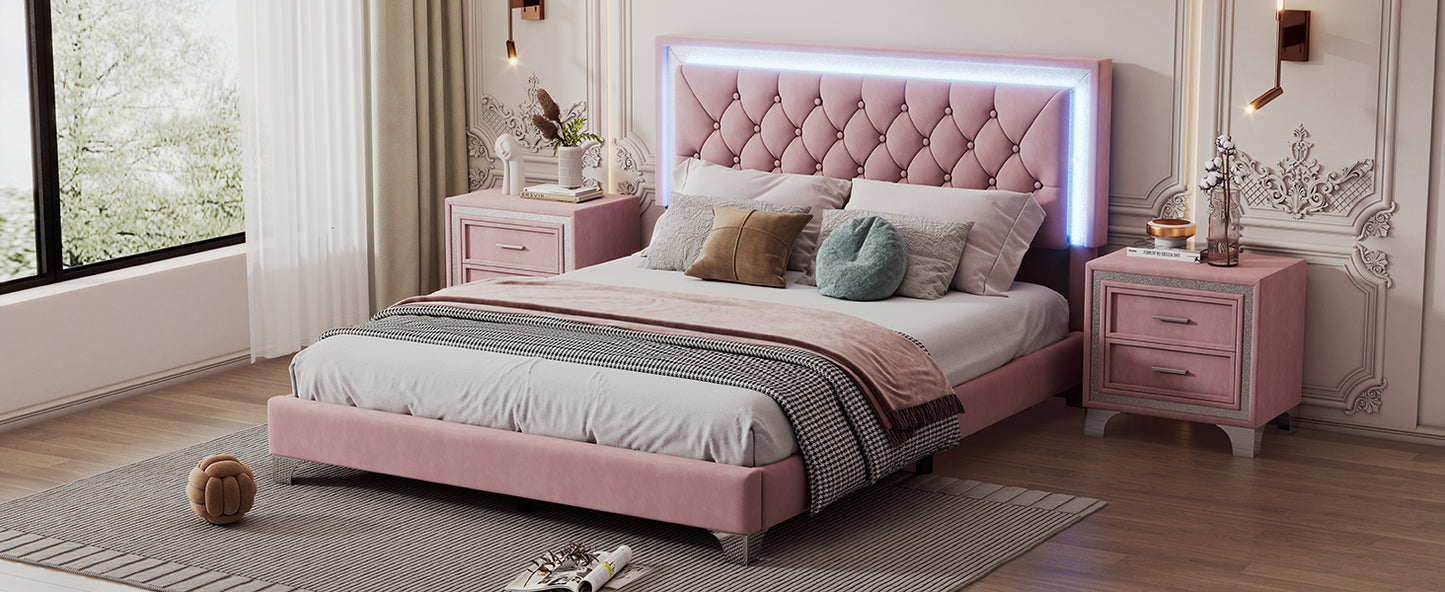 Juego de dormitorio de 3 piezas, cama tamaño queen tapizada con plataforma, luces LED y dos mesitas de noche, color rosa