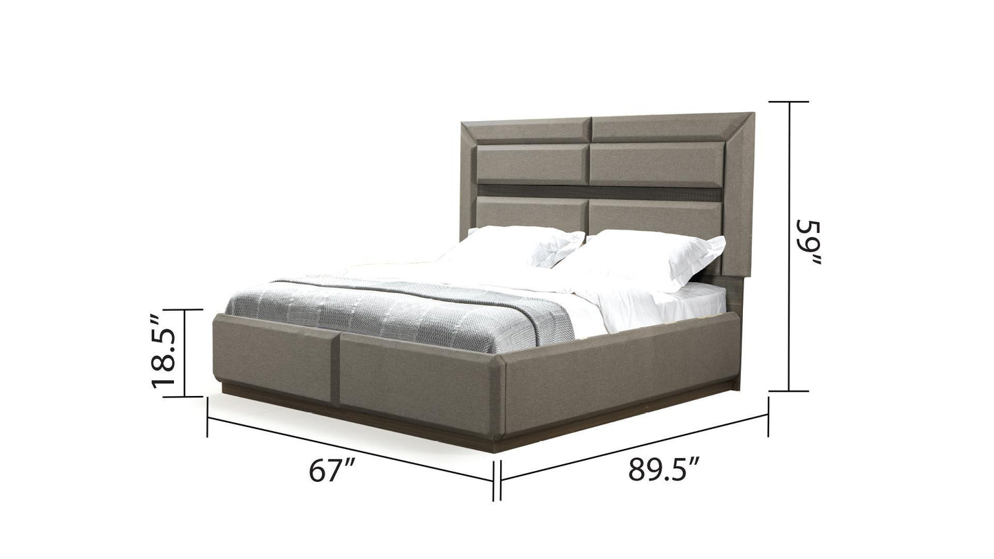 Modern Style Queen Bed Made with Wood in Brown