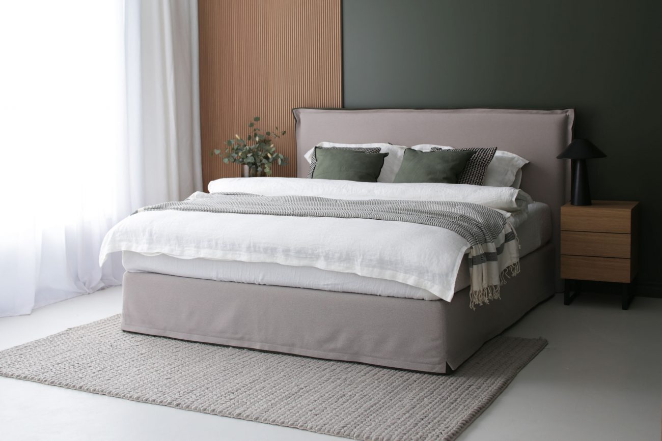 ליילא קאָנטינענטאַל