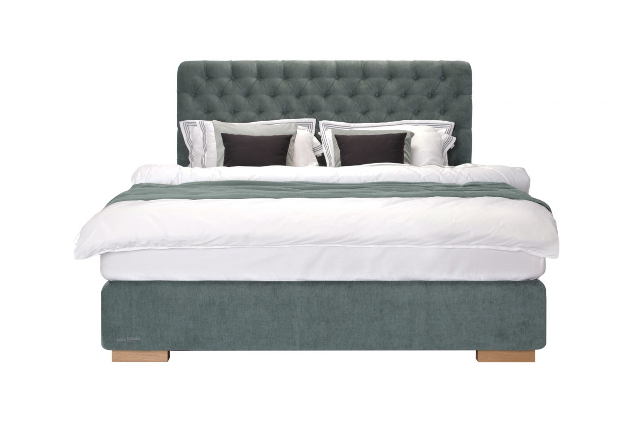 סקאַרלעט קאָנטינענטאַל בעט